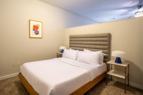 CozySuites MusicRow Astonishing Studio with free parking 23